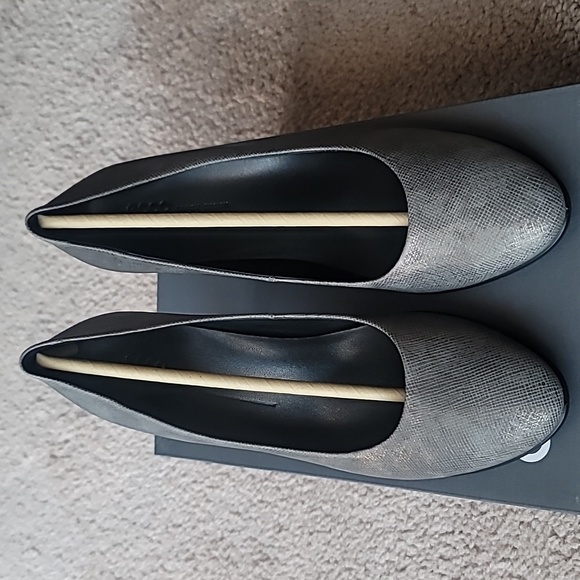 NIB Ecco Shape 75 Sleek Heels, Size 41 (10-10.5), Color Warm Grey - Picture 8 of 16